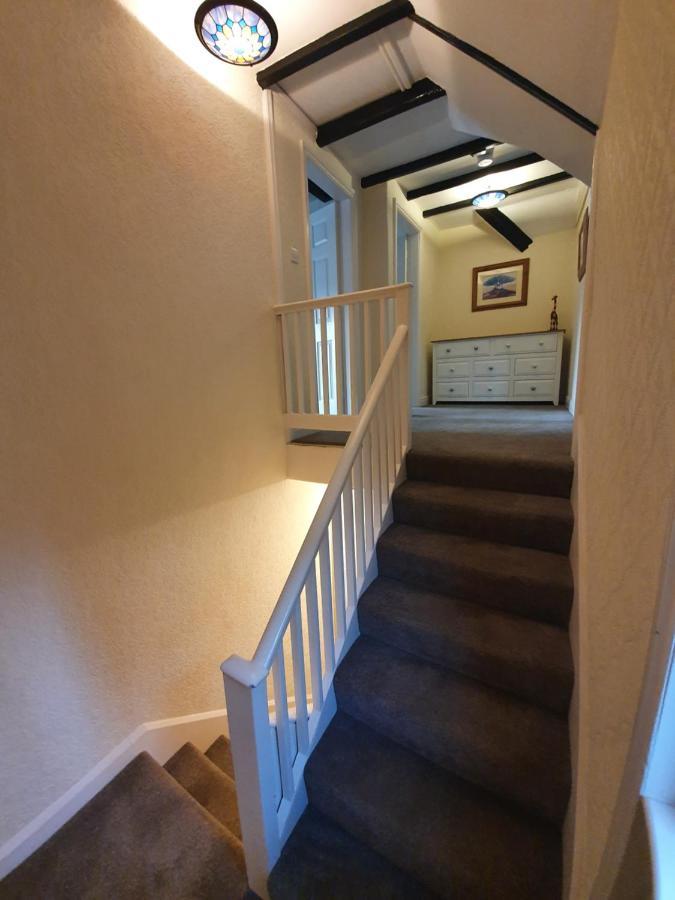Marina House Apartment Whitby Bagian luar foto