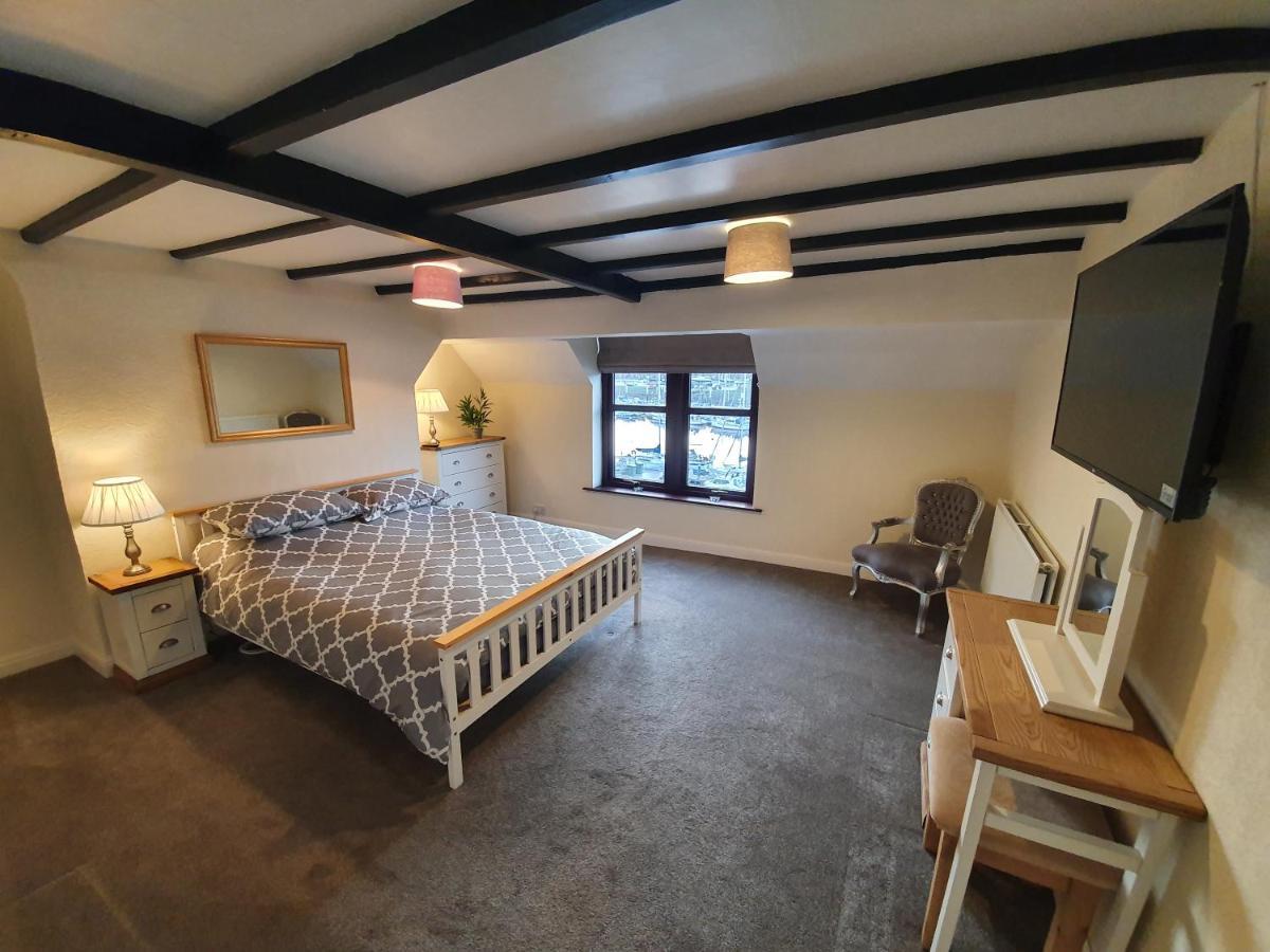 Marina House Apartment Whitby Bagian luar foto